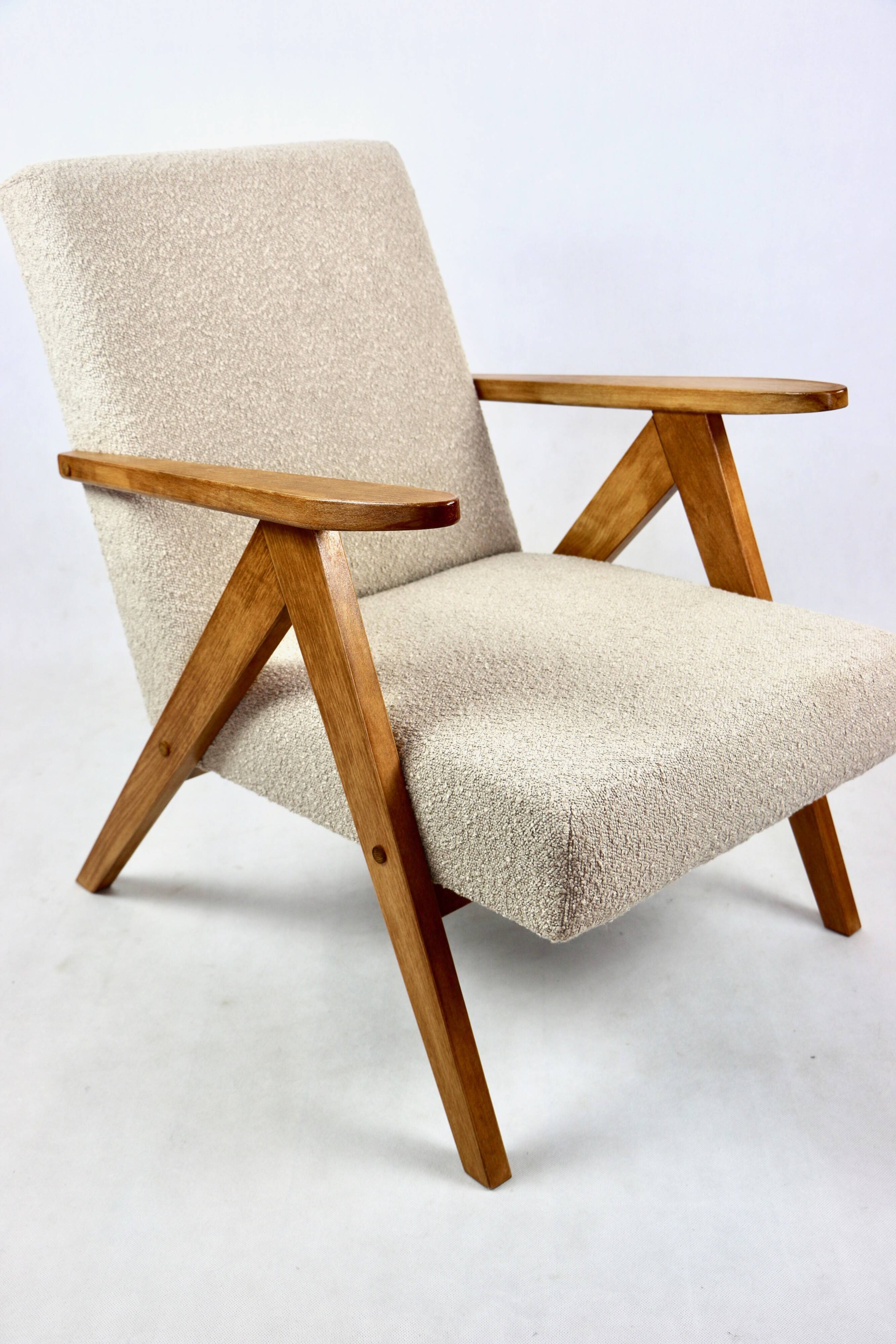 Vintage armchair B-310 VAR beige structural boucle 1970s - 2 pieces available - light wood