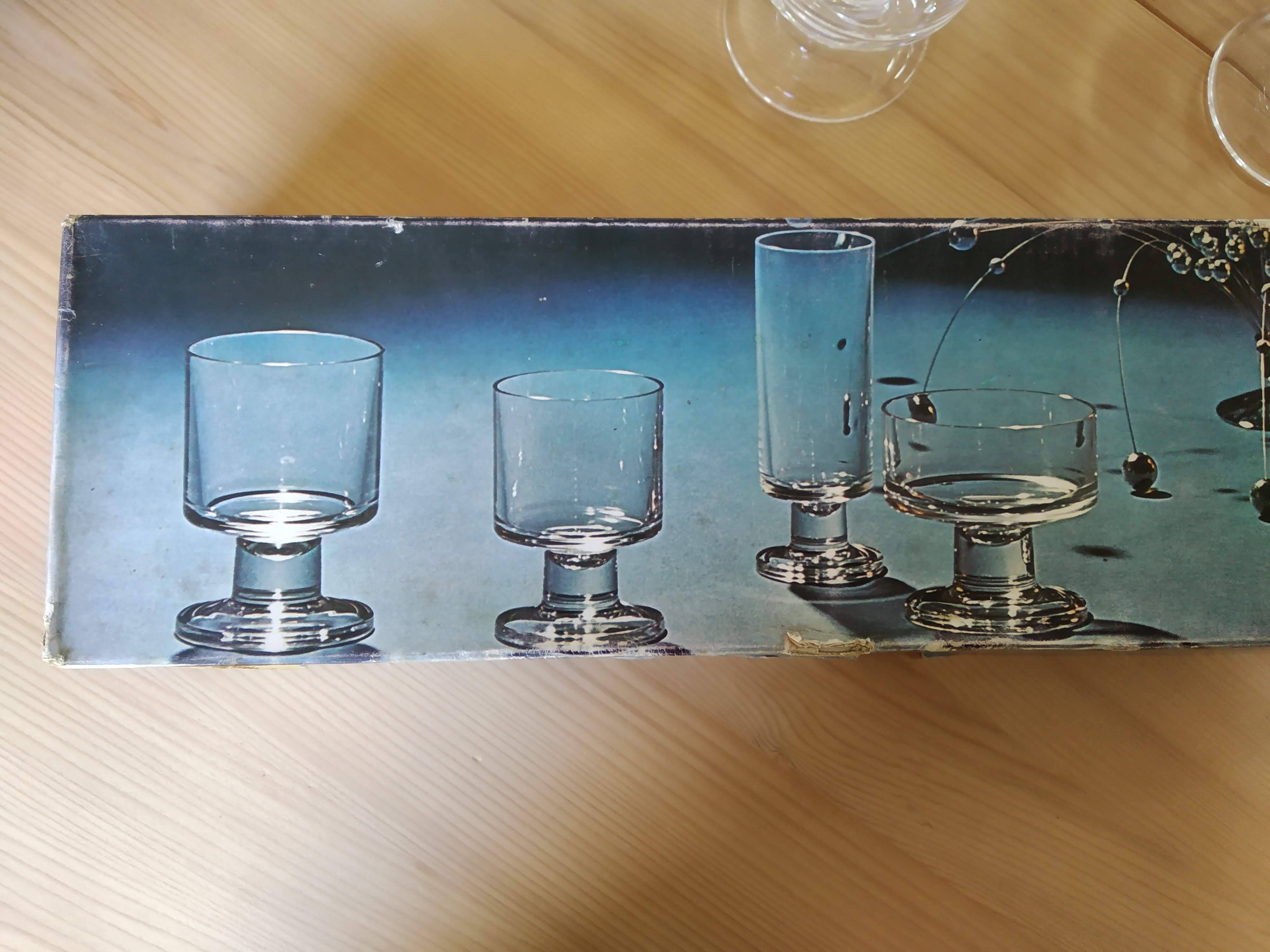 Vintage 70 crystal footed glass from Arques