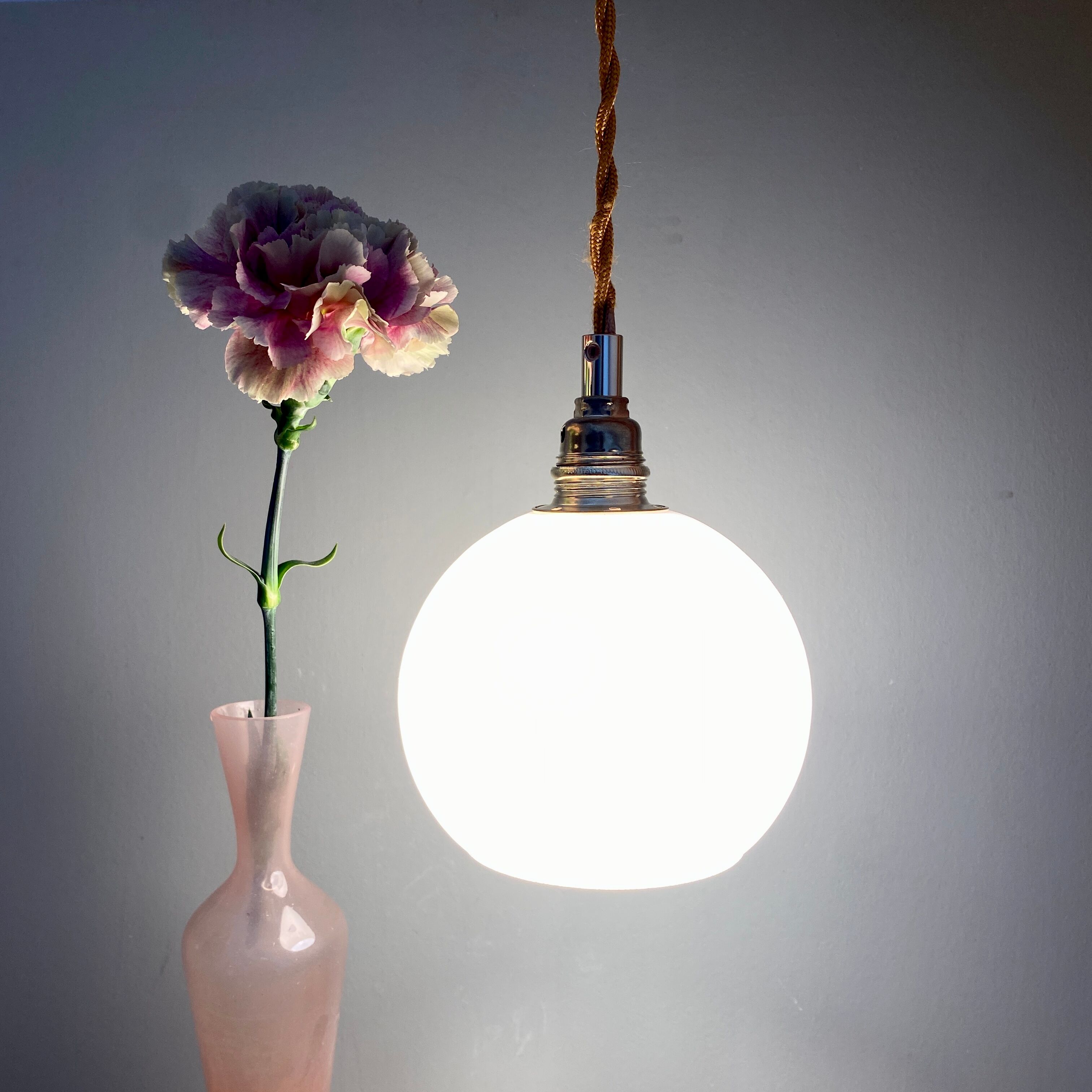 Vintage globe pendant lamp in white opaline