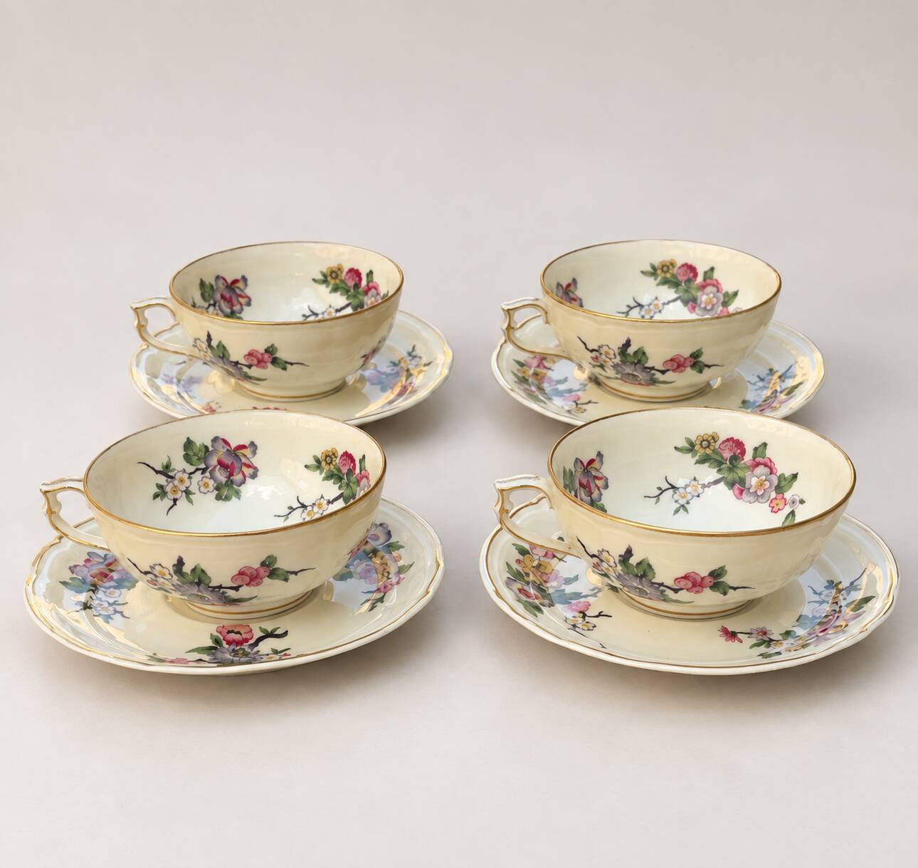 Set of 4 tea cups and saucers Bernardaud Limoges – Chinese Birds