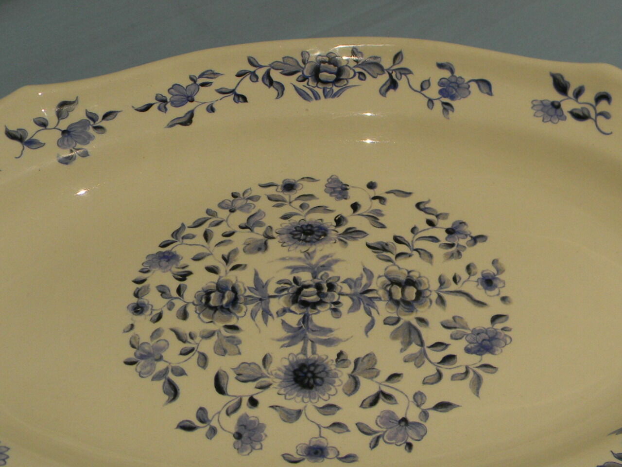 Oval earthenware dish of saint Amand