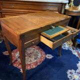 Louis XV dressing table in solid walnut from the 18th century marked N. Armant