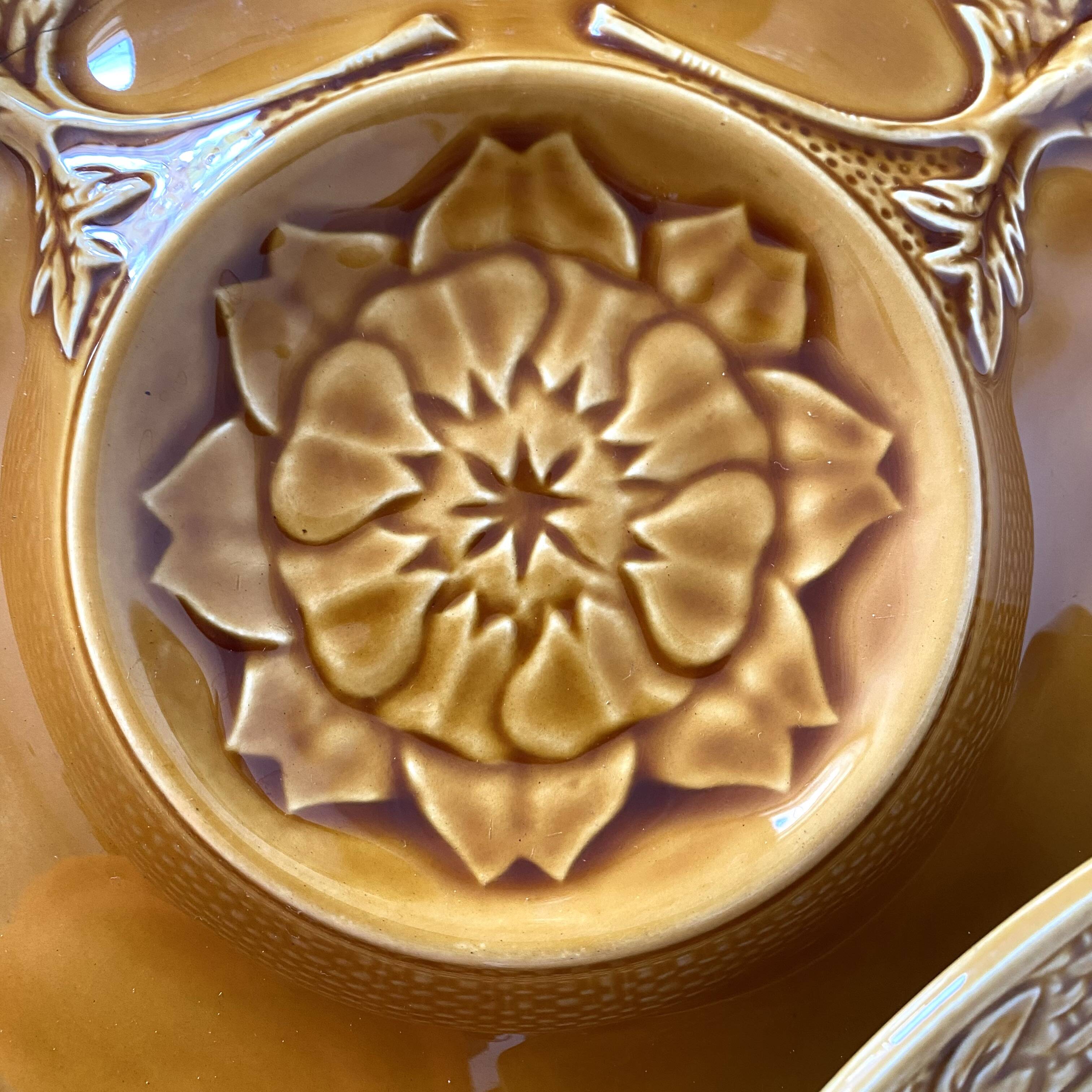 70s artichoke plates