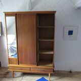 Armoire vintage