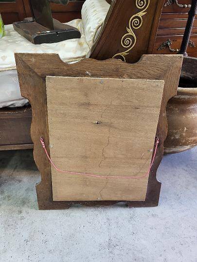 Wooden and gilded mirror with medallion center n°3