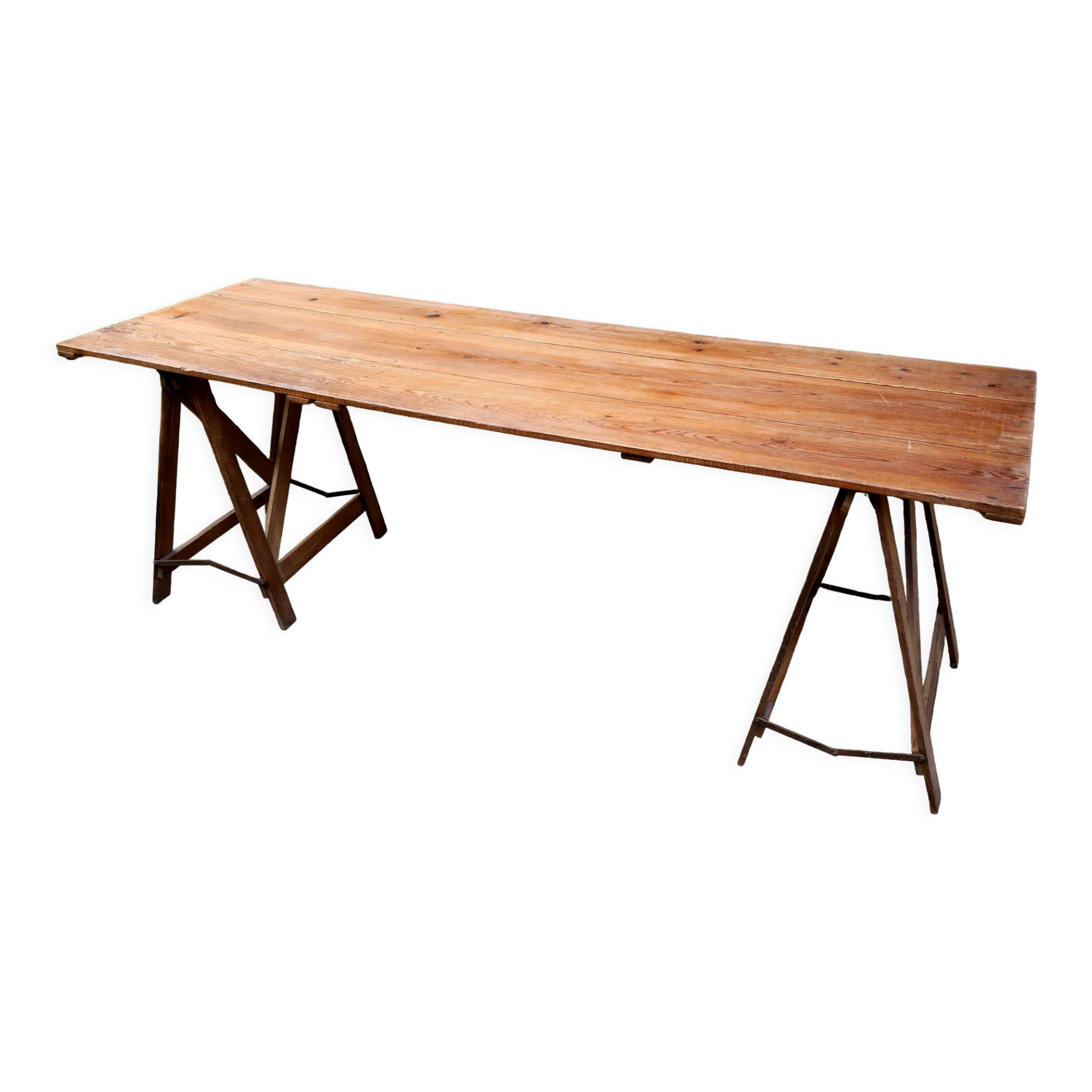 Guinguette table on natural wood trestles