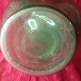 Carafe ancienne en verre soufflee avec reservoir fraicheur / vintage