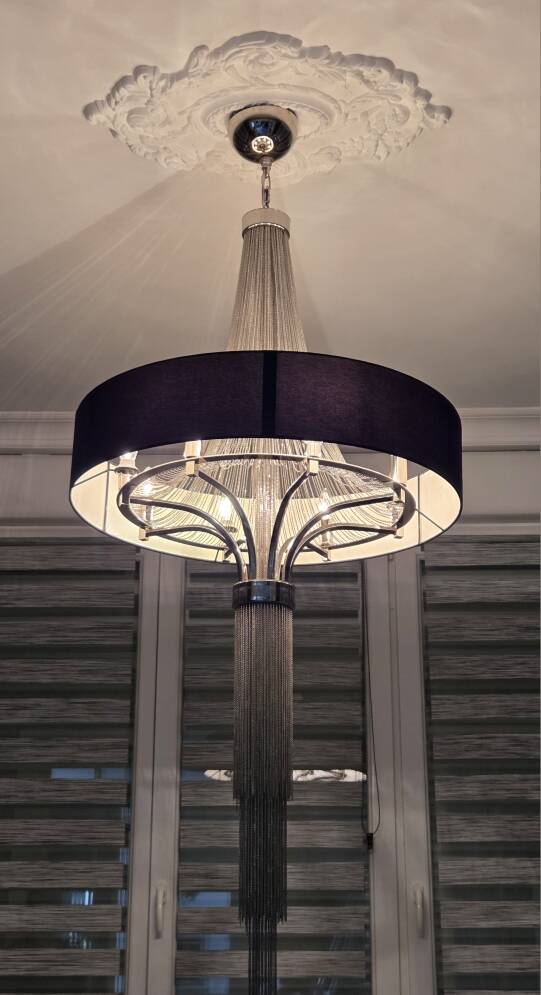 “Stravagante” chandelier by Patrizia Garganti