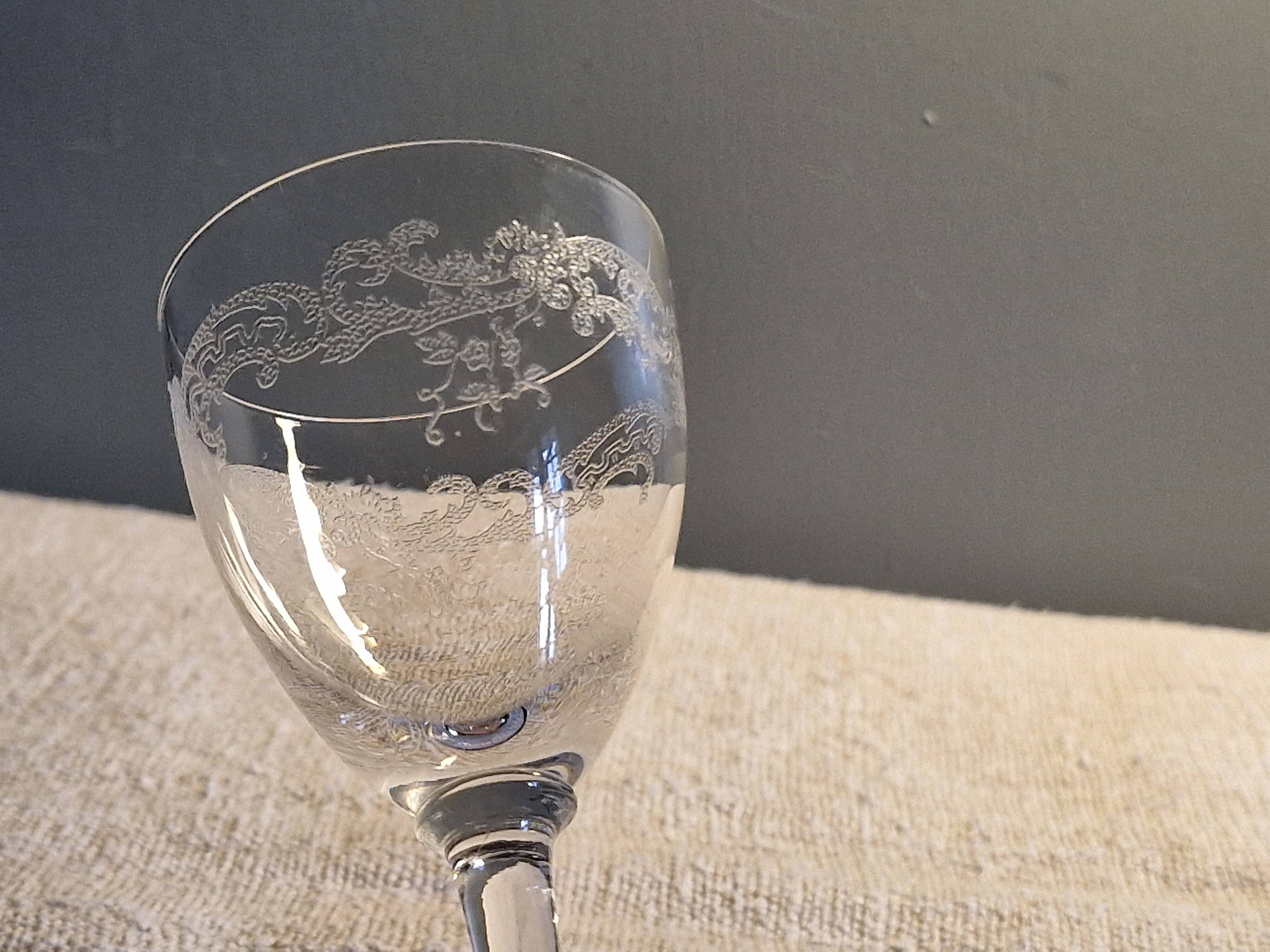 Baccarat 10 small antique glasses for white wine/port