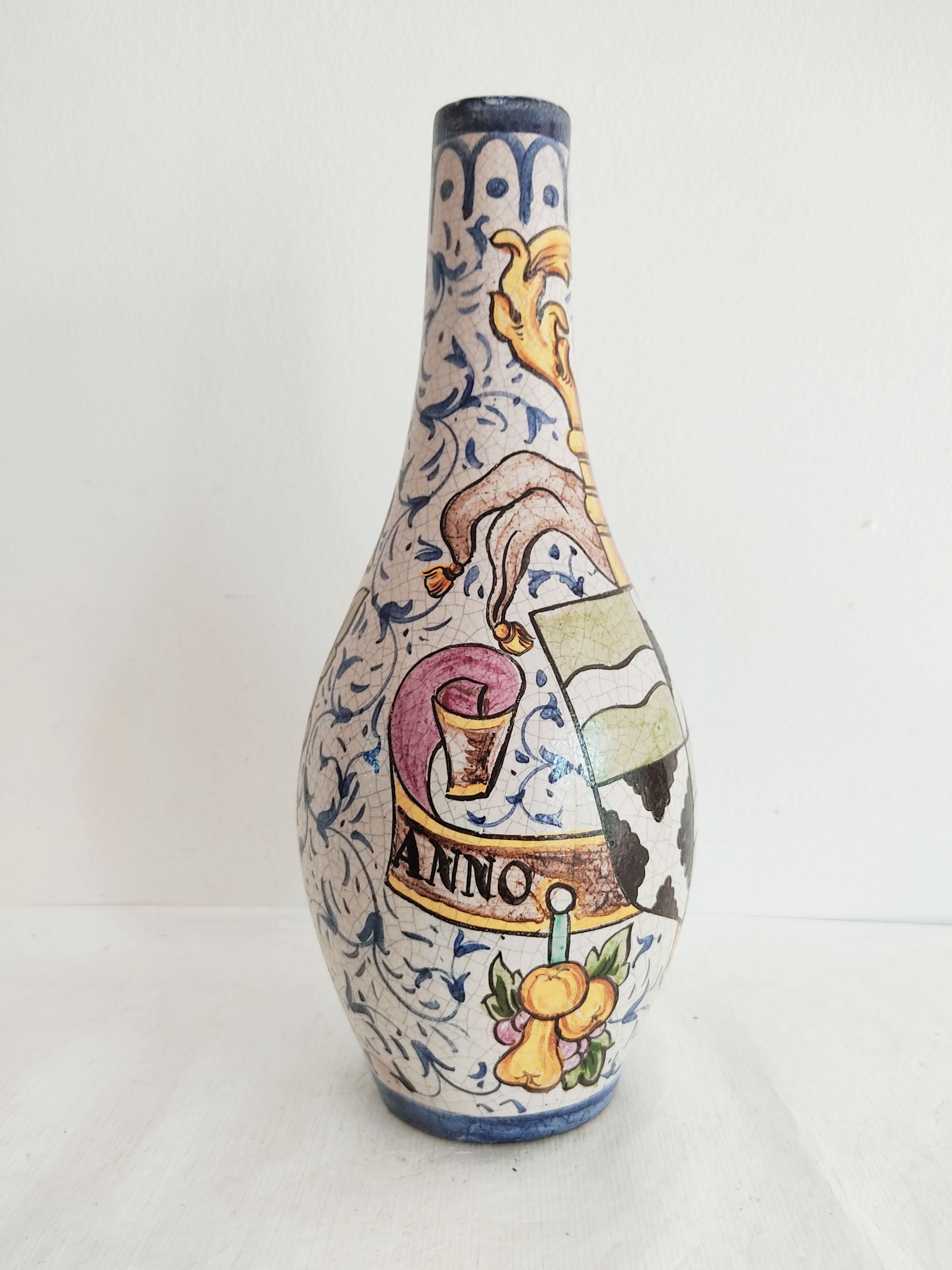 Italian ceramic vase decoration coat of arms and fruits