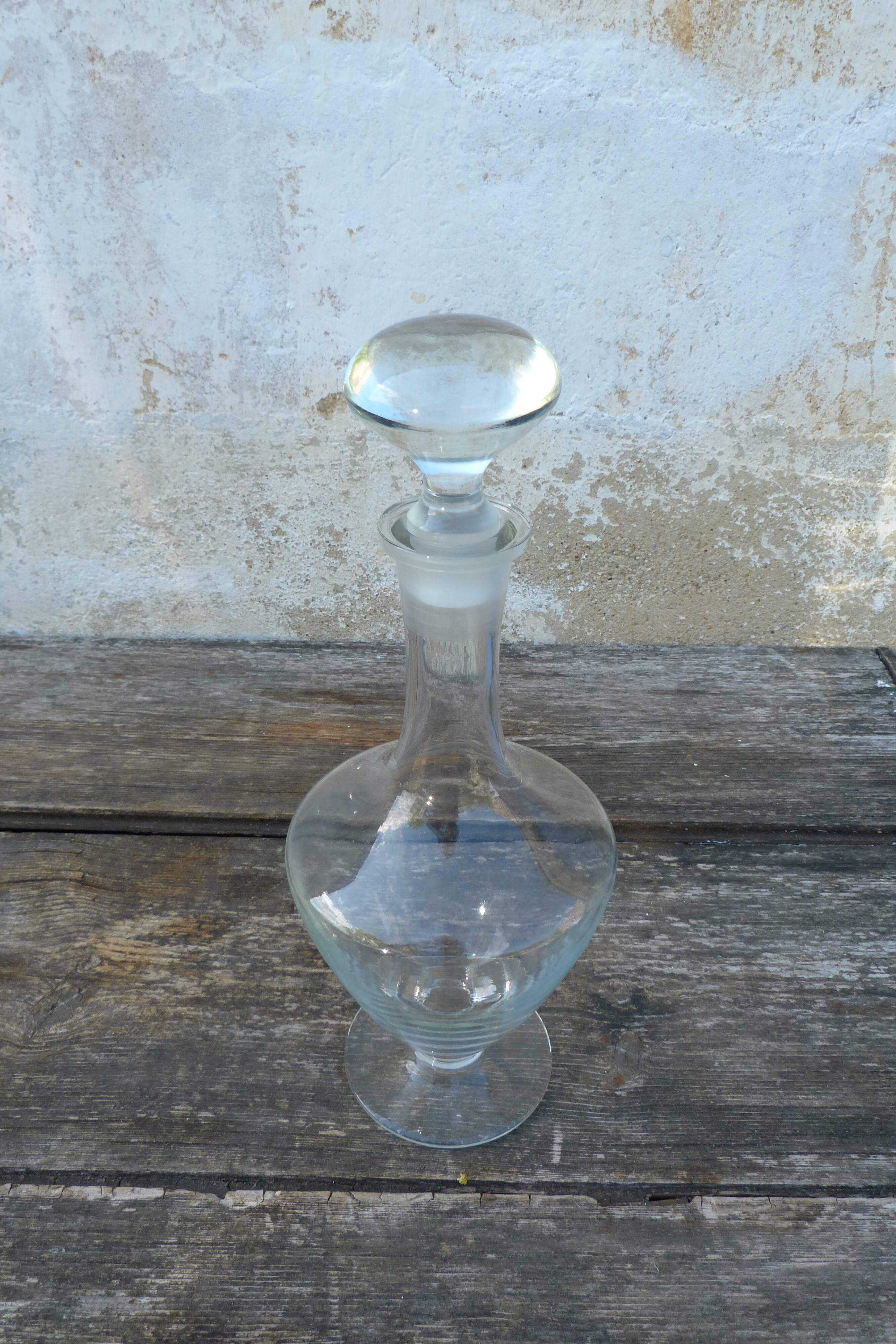 Crystal wine decanter
