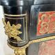 Meuble d’appui Napoléon III en marqueterie Boulle, bronze et marbre