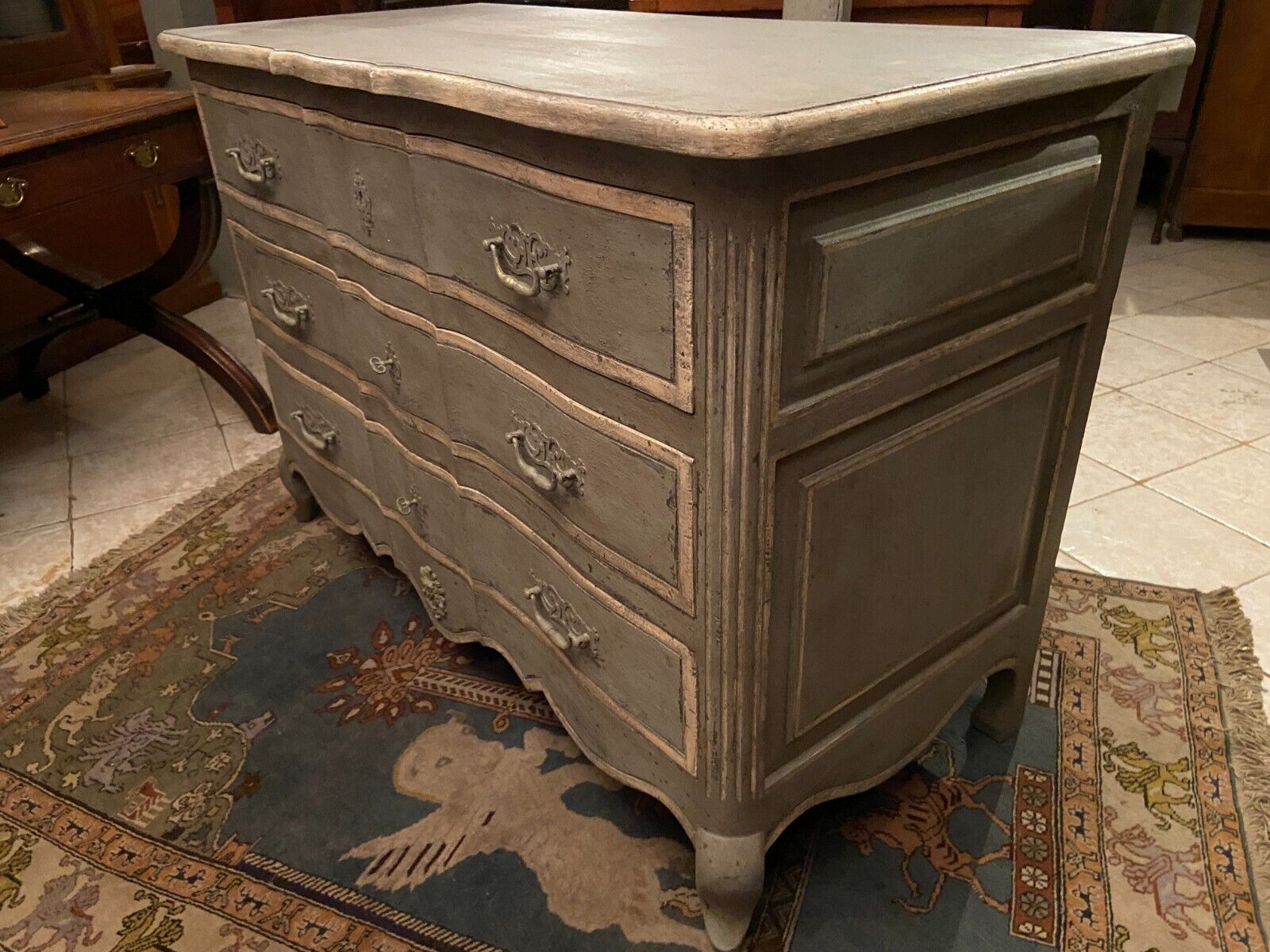 Chest of drawers 3 drawers in patinated wood gray Louis XV style
