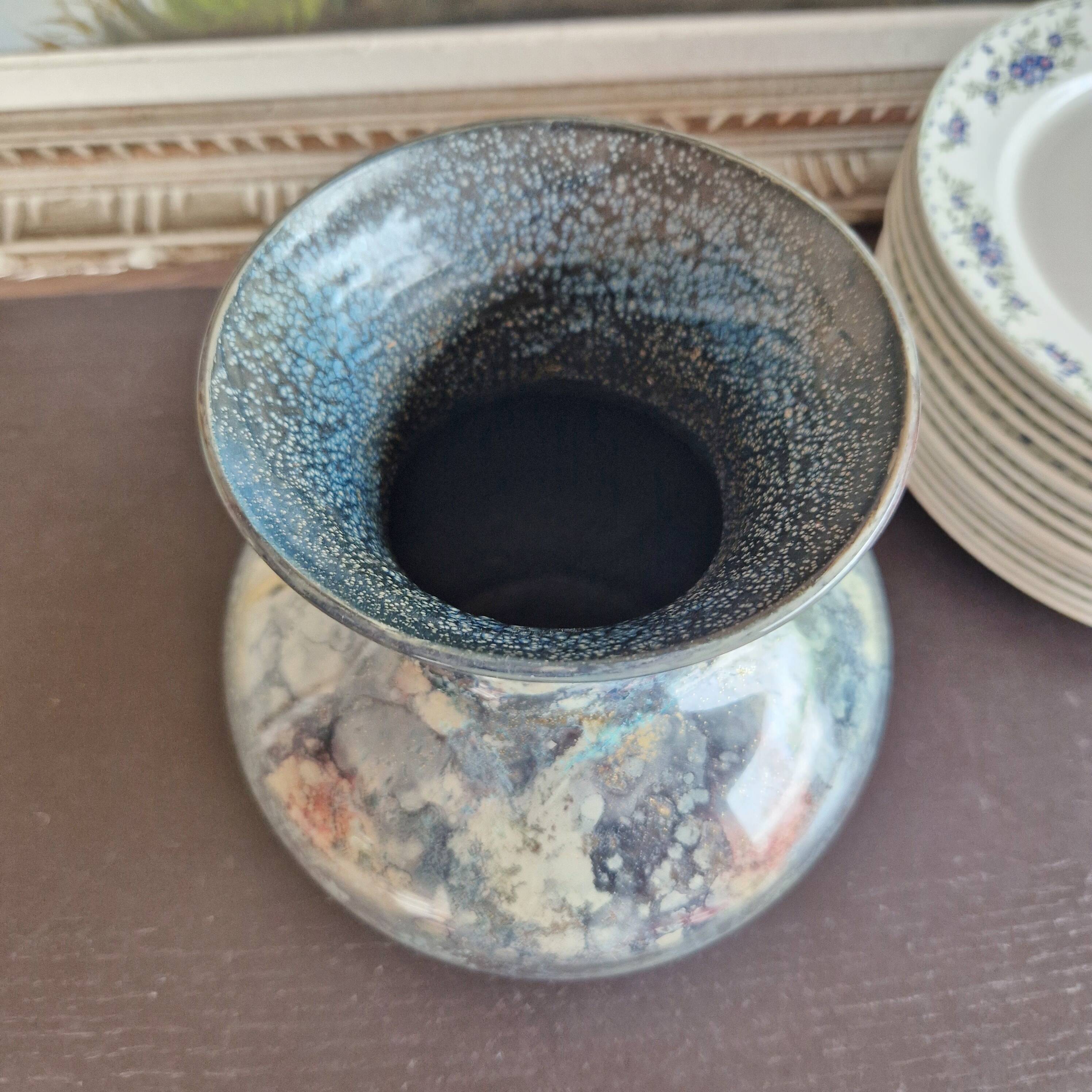 Laque line vase in églomisé glass, unique piece, handmade in france