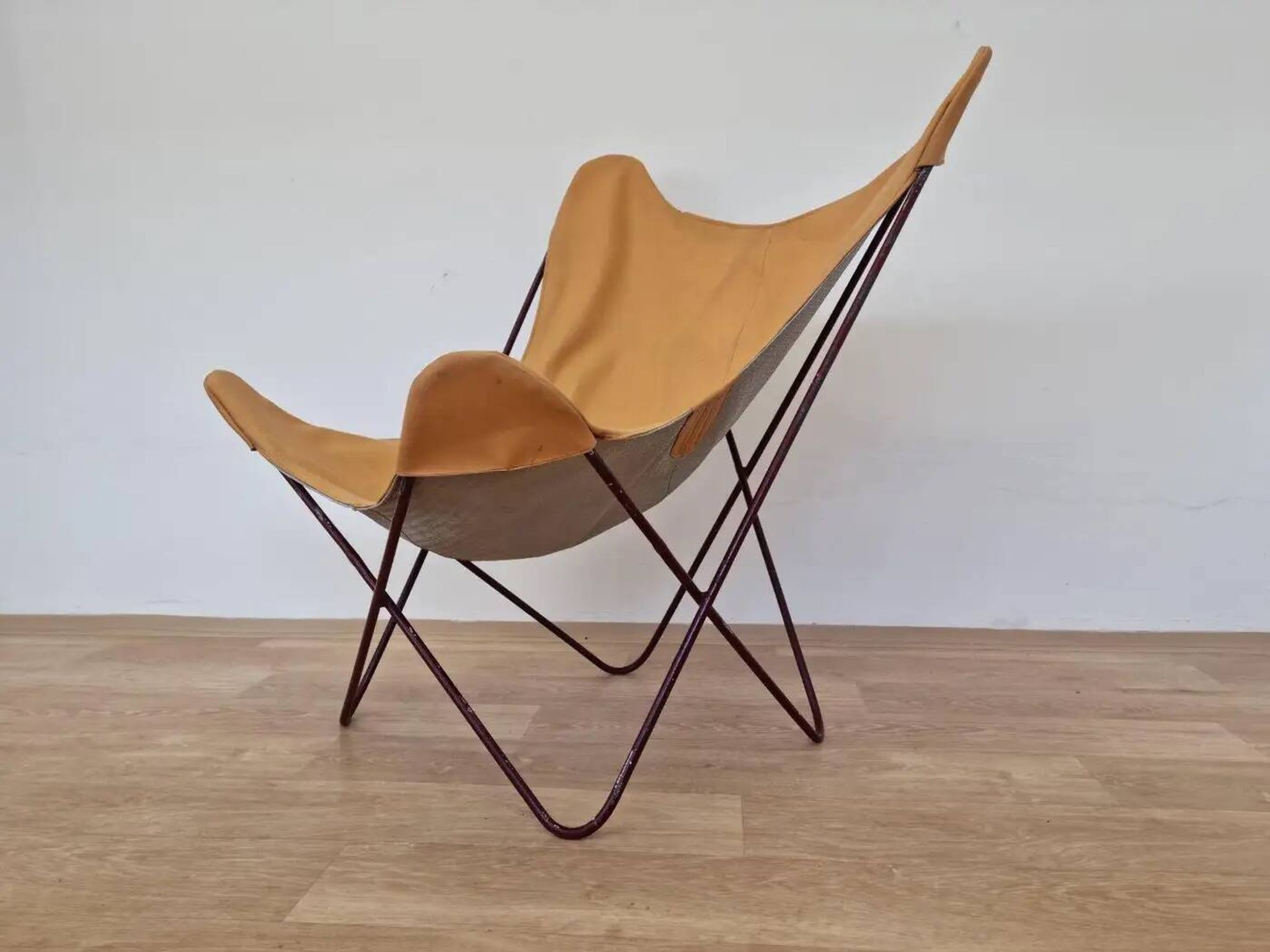 Vintage midcentury BKF Hardoy butterfly chair, 1970s
