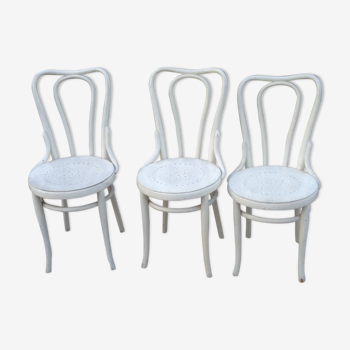 3 chaises Bistrot J&J Kohn