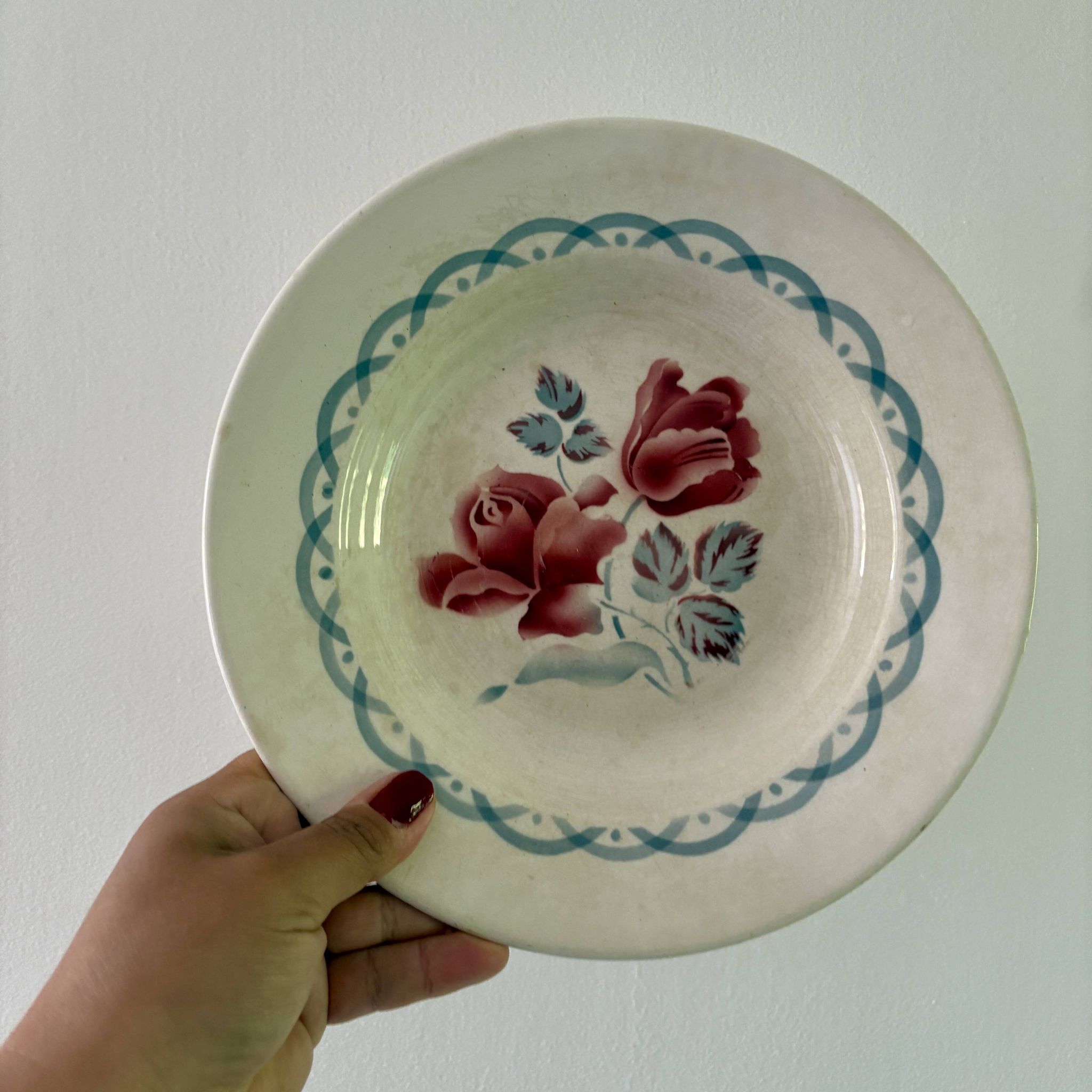 Lot de 8 assiettes creuses vintage dépareillées