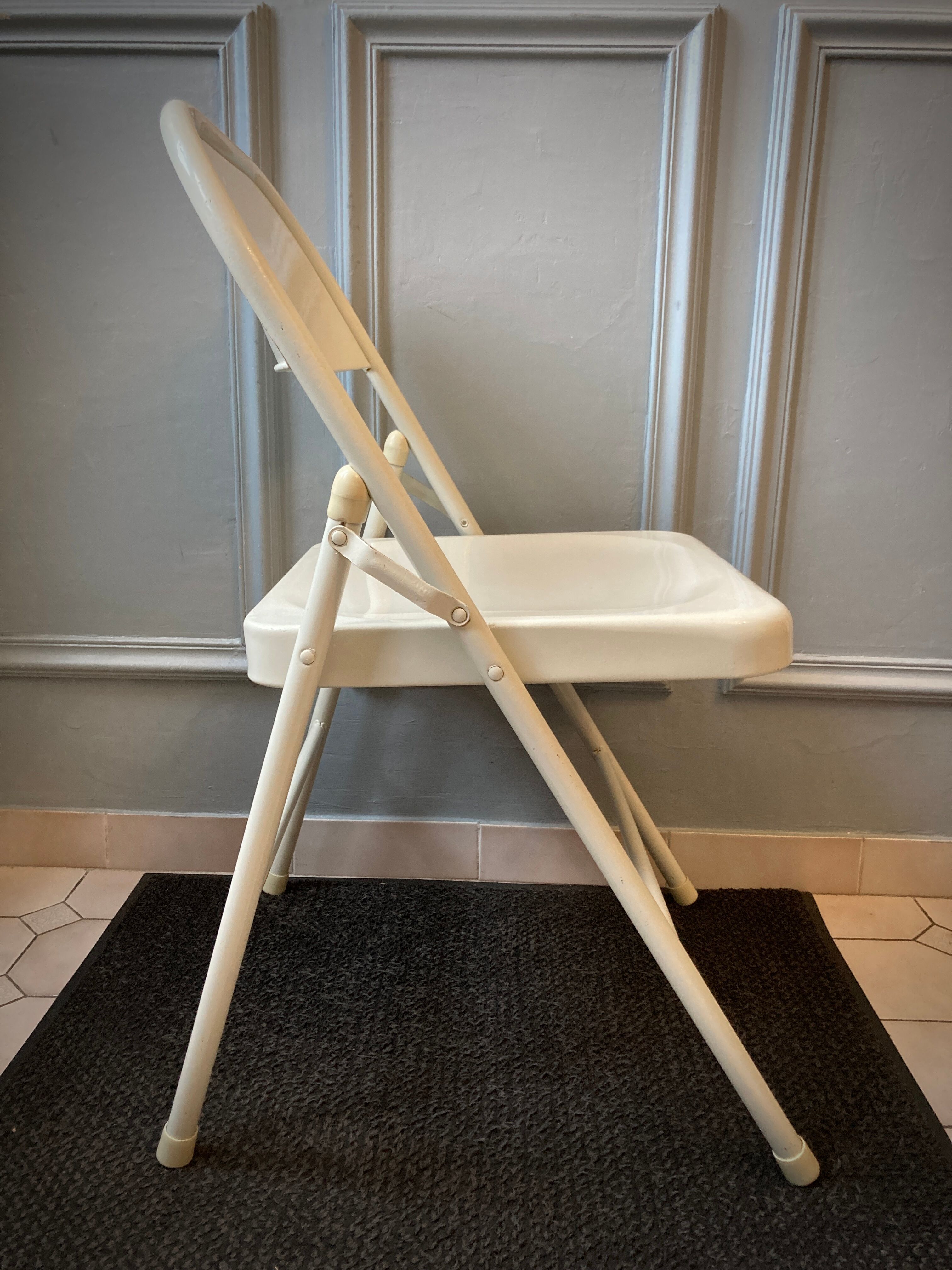 Duo of folding chairs in steel 1980s