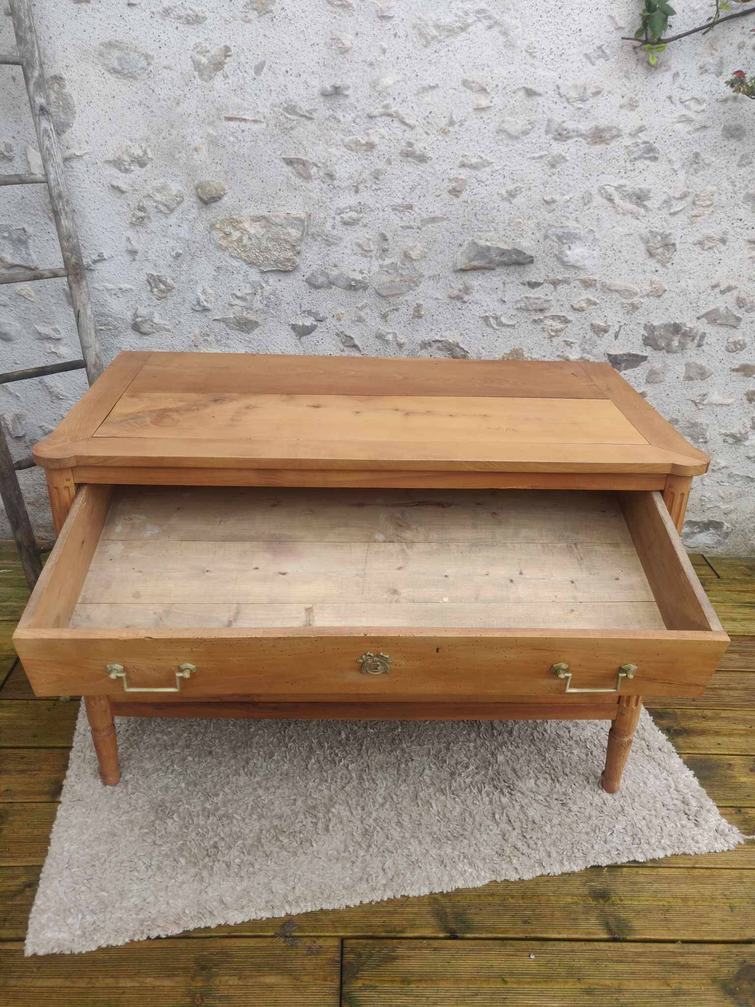 Old chest of drawers