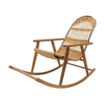 Chaise berçante en osier du milieu du siècle, Tchécoslovaquie, années 1960.