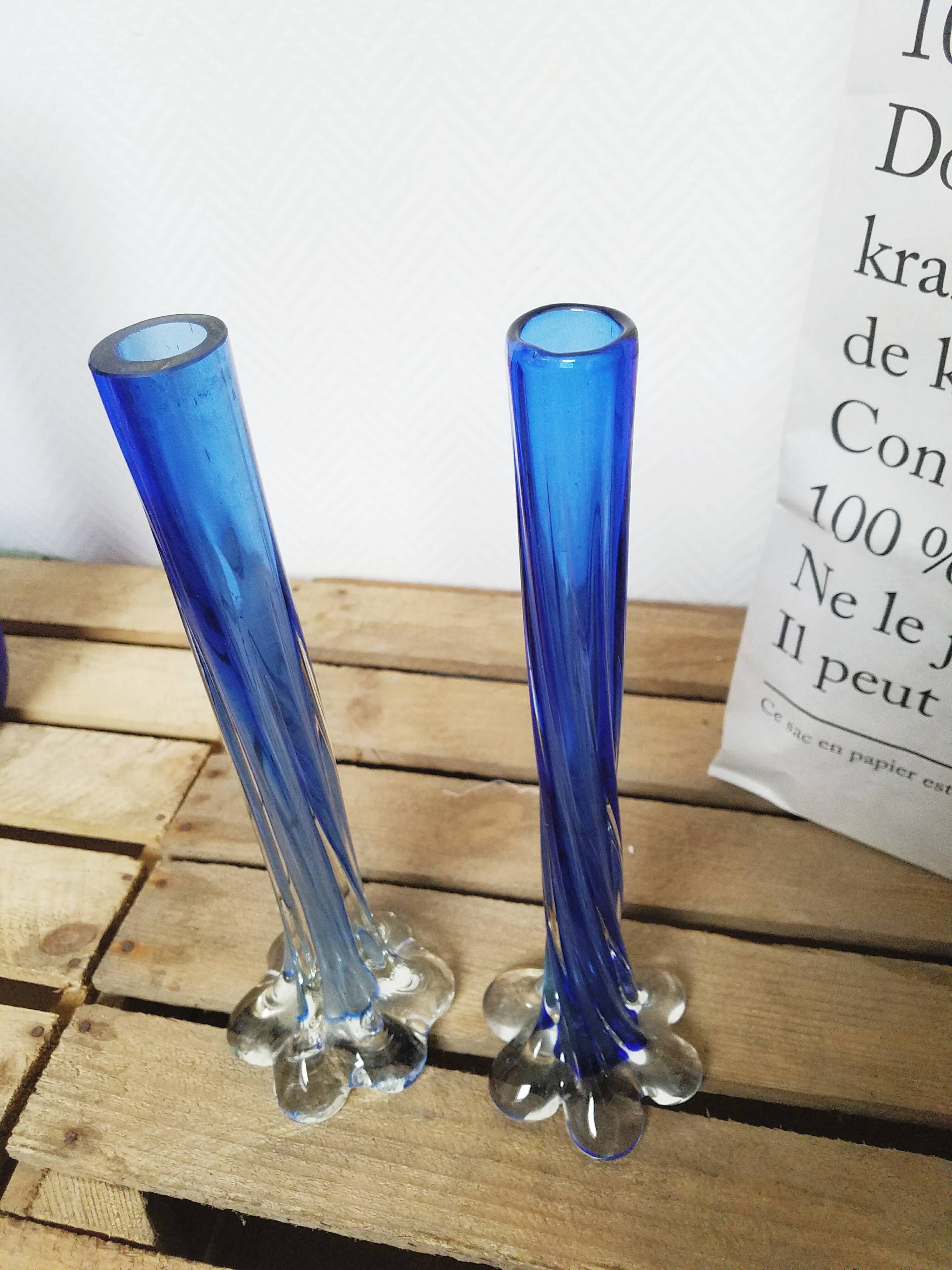 Blue soliflores vases