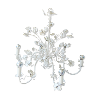 Vintage chandelier in painted metal decoration foliage and flowers