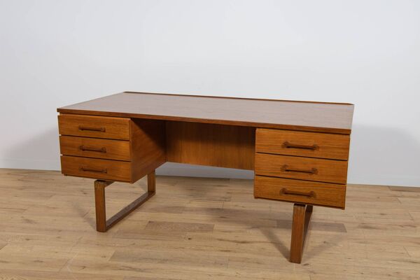 Bureau indépendant en teck du milieu du siècle par Torben Valeur et Henning Jensen pour Dy