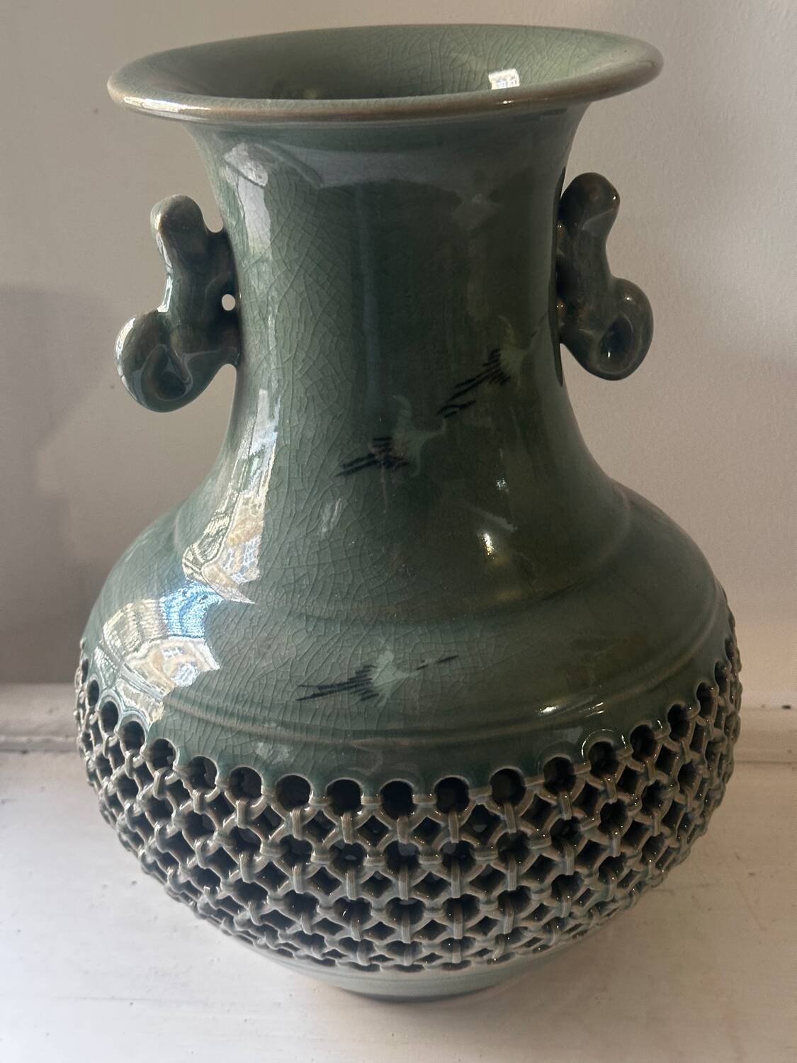 Celadon vase with openwork cranes H 29 cm