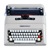 Typewriter Olivetti Lettera 35