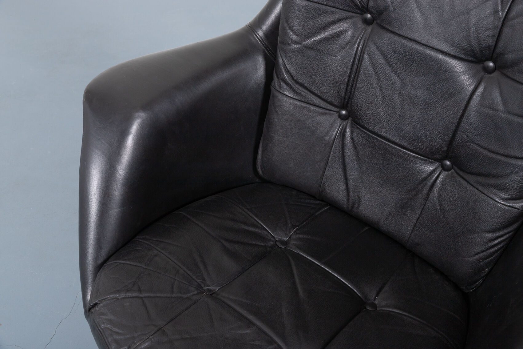 Danish Vintage Swivel Lounge Chair by Henry W. Klein