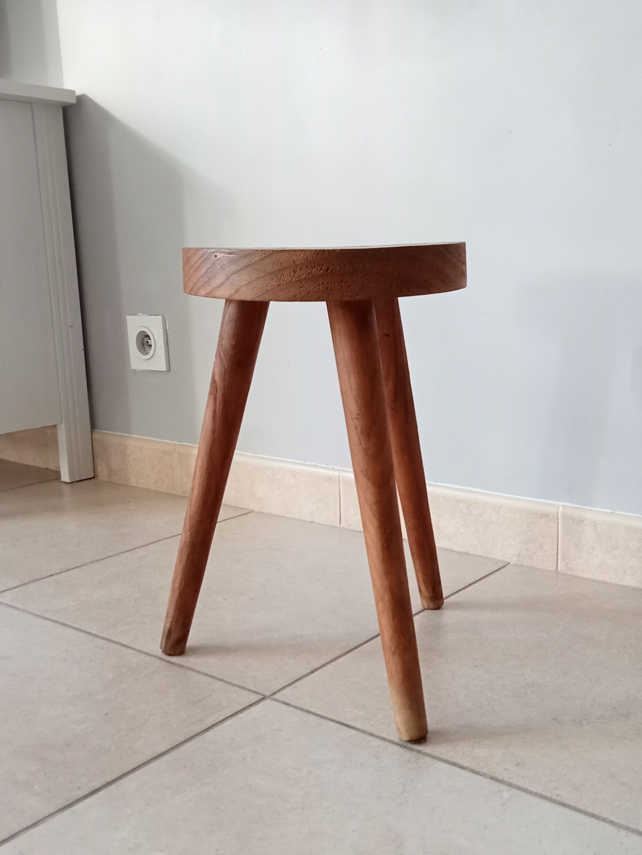 Vintage tripod stool 60s/70s