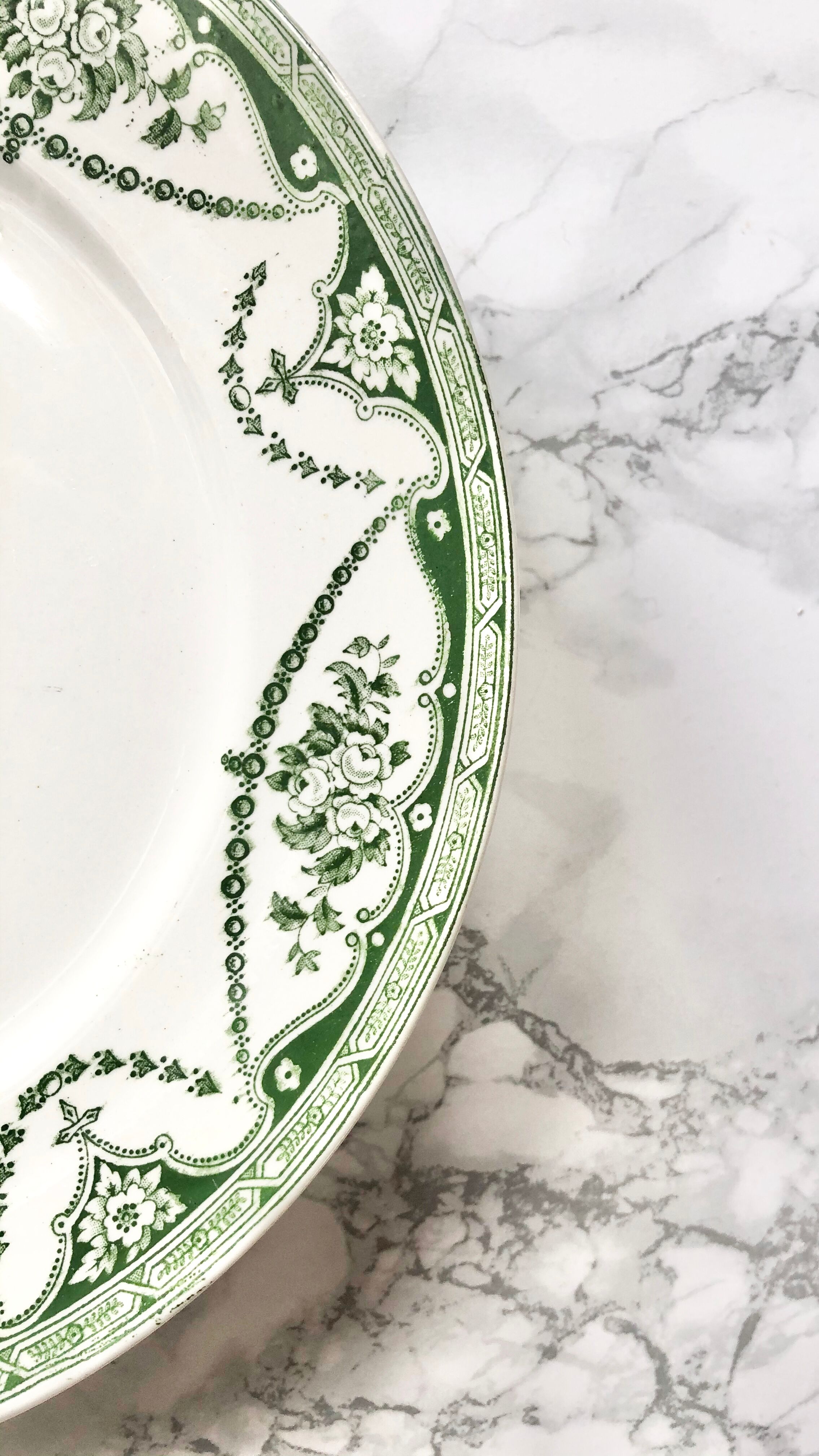 Pair of old English plates with green printed decoration, Universal English Manufacture