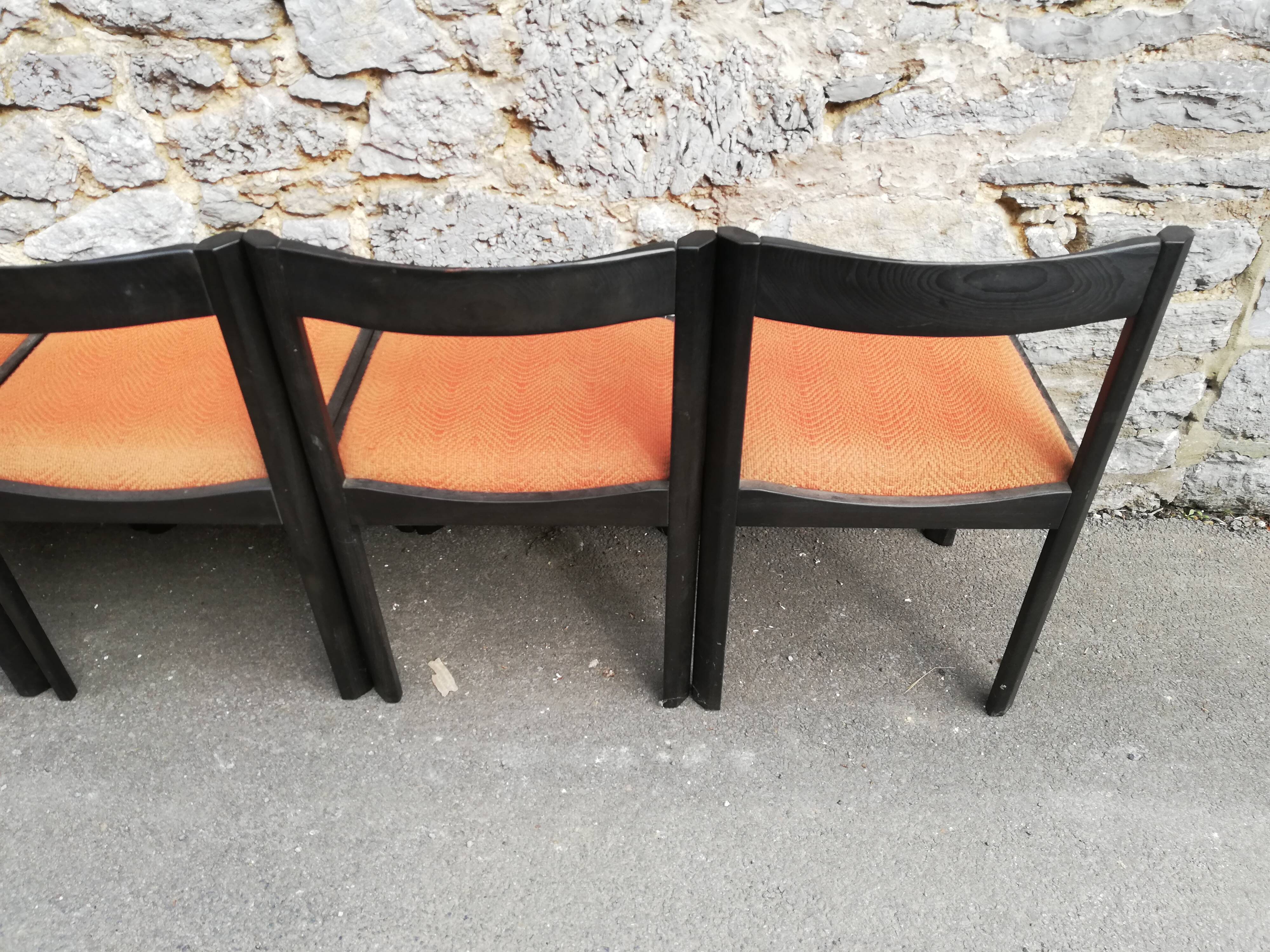 Chaises design graphique brutaliste 1970