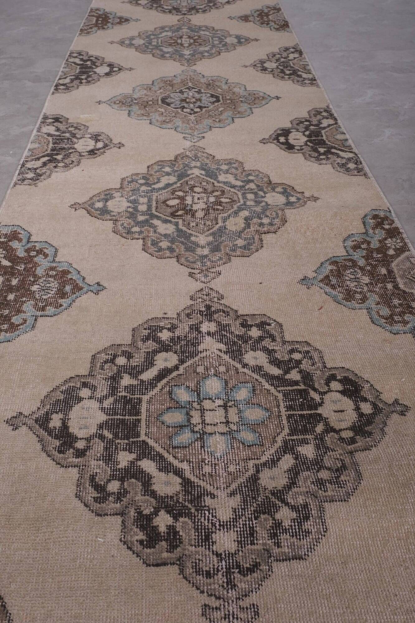 Vintage Turkish hallway rug 86x746 cm