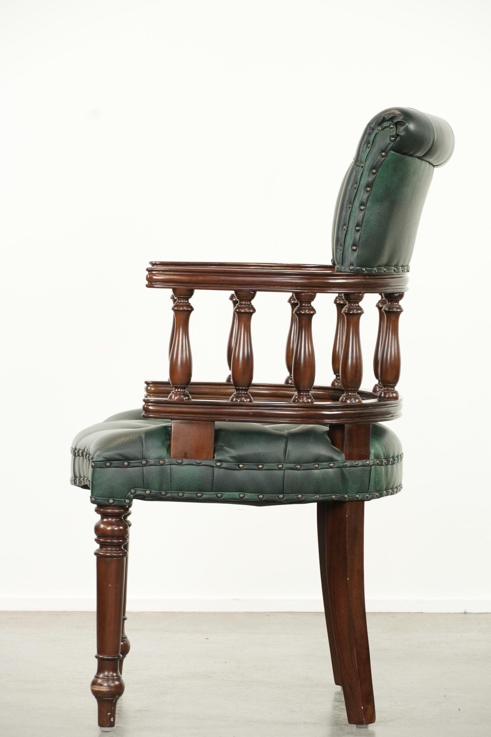 Classic green marbled cow leather Chesterfield office chair / side chair