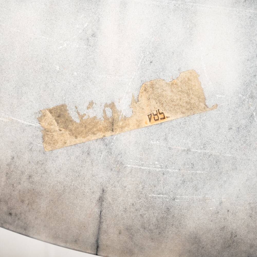 Table à manger ronde en marbre blanc dans le style d'Angelo Mangiarotti