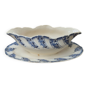 Sauceboat on fixed base Sarreguemines ironstone with blue floral pattern
