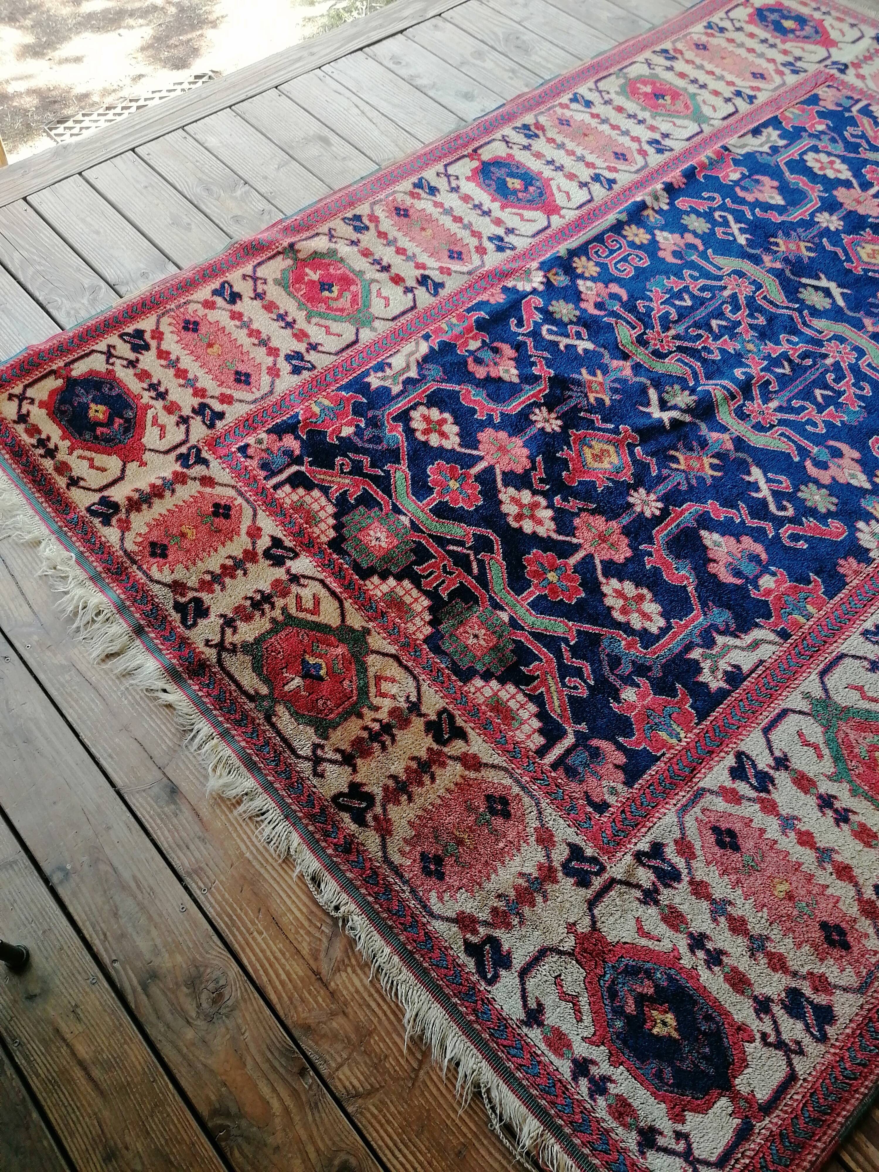 Antique Persian Heriz Afshar rug 200 x 276 cm