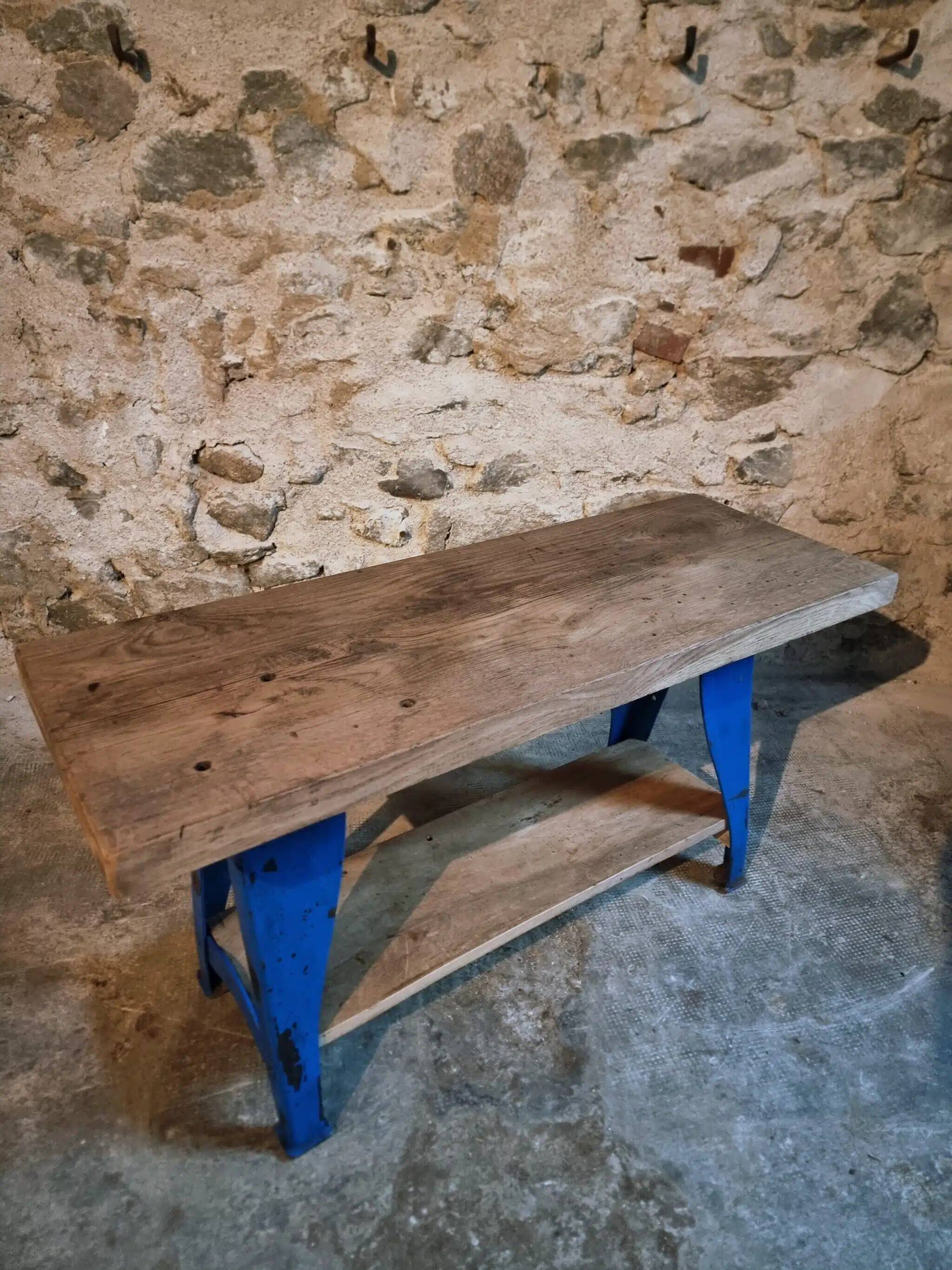 Vintage industrial workbench table with cast iron legs (Aux Forges de Vulcain)