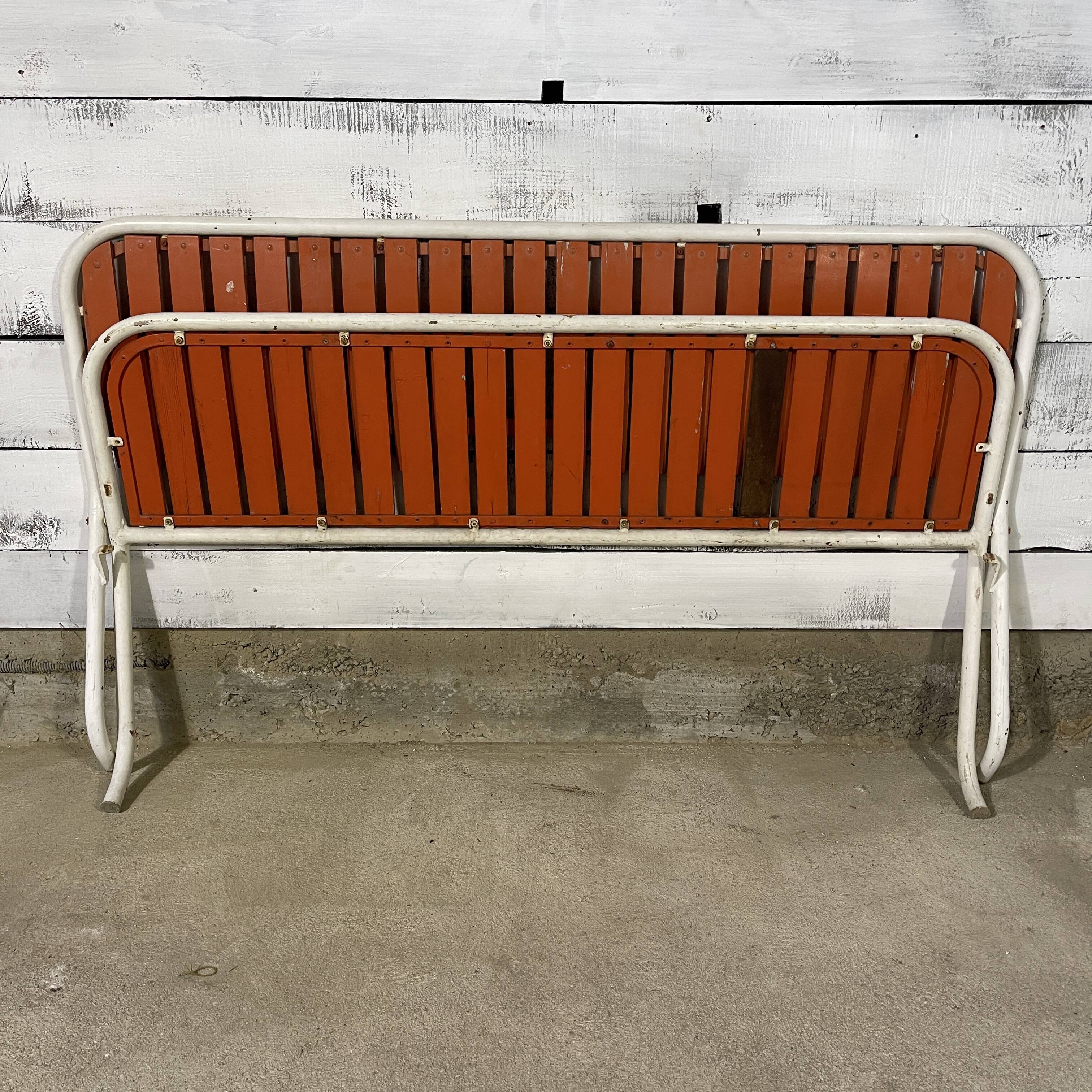 Foldable vintage bench