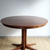 Danish dining table in rosewood.