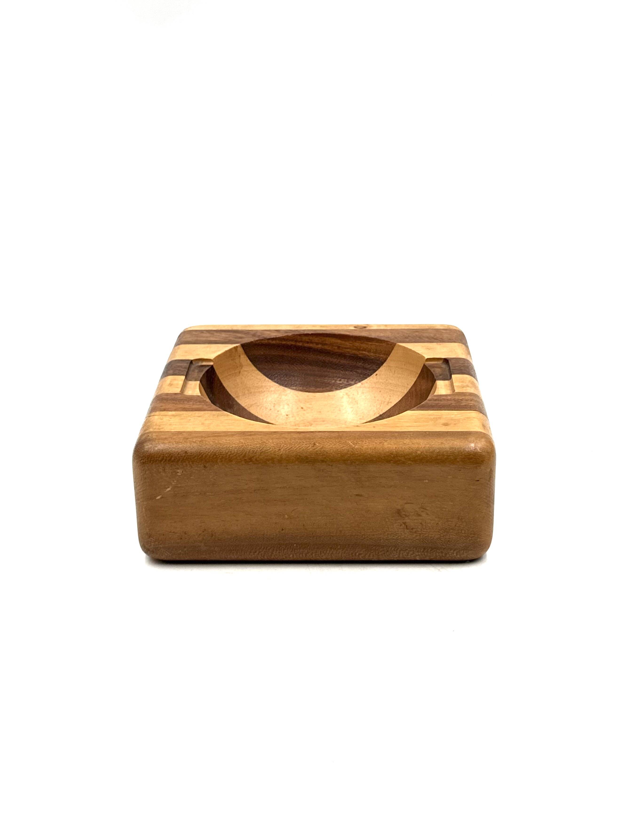 Mid-century wood ashtray / bowl, Italy ca. 1970