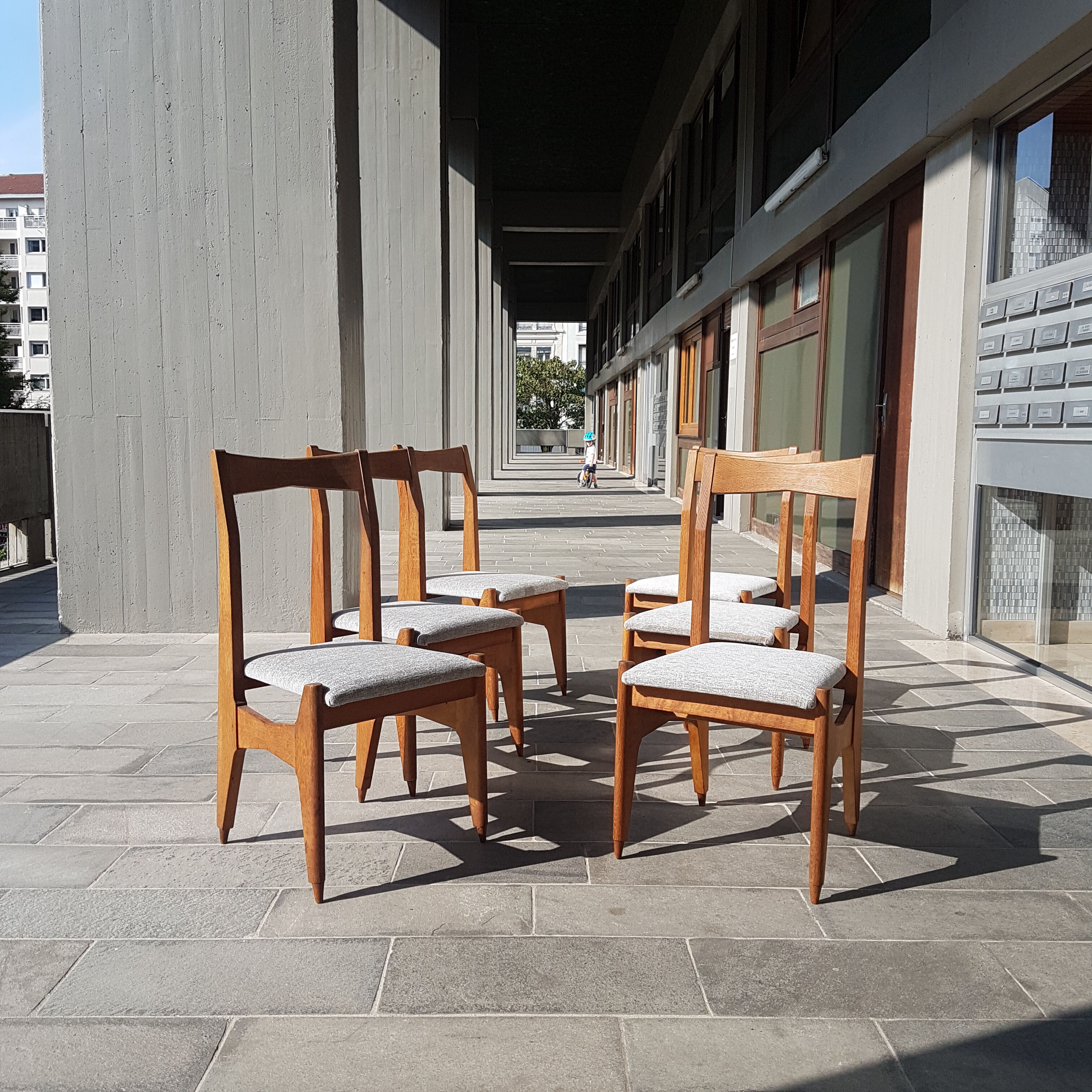 6 chairs Guillerme and Chambron