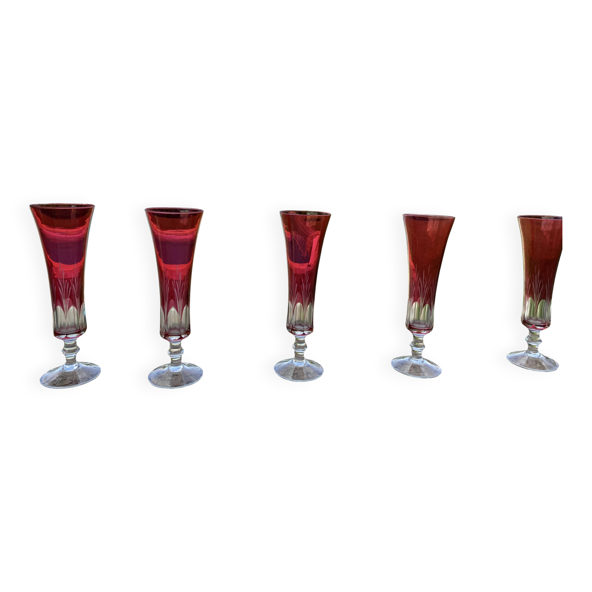 Set of 5 ruby red double-walled glass champagne flutes (Murano style)