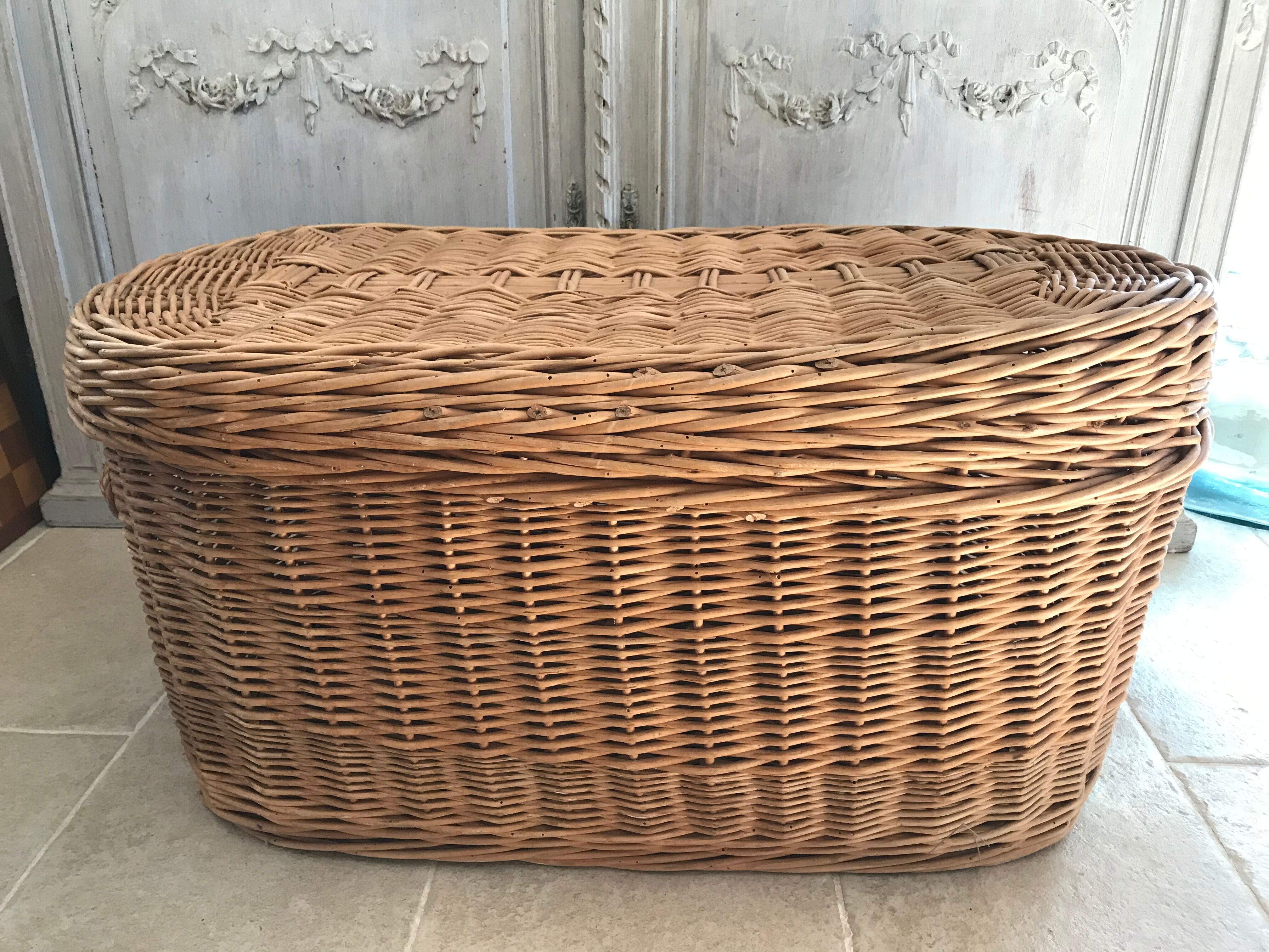 Vintage wicker chest 85 cm