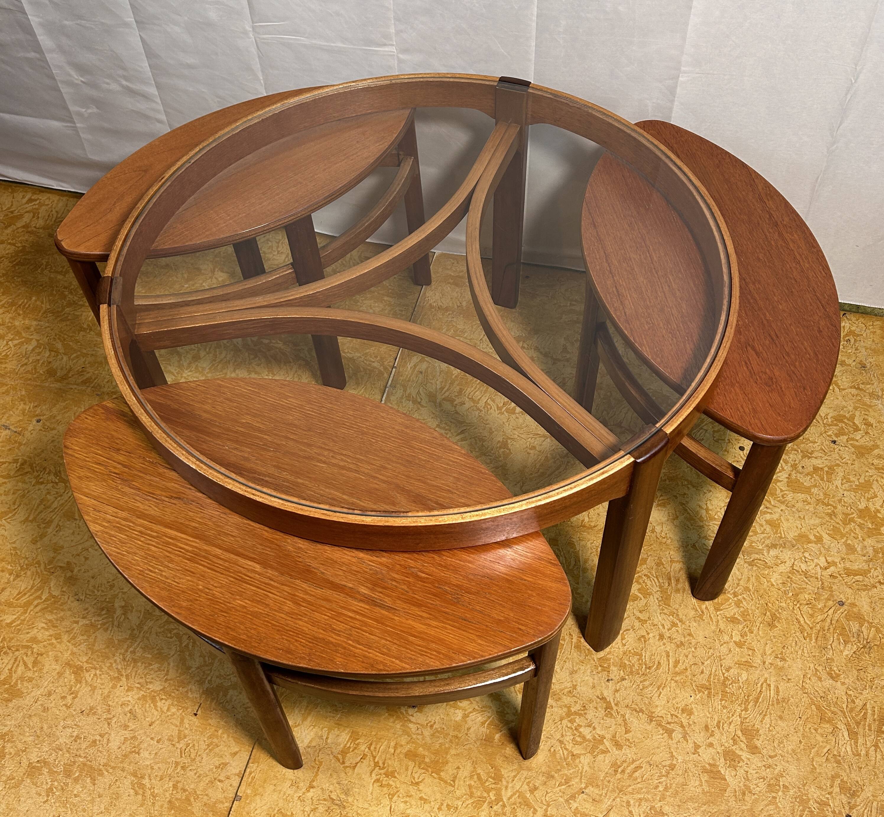 Mid century retro vintage teak round coffee table by Nathan Trinity 1960