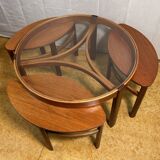Table basse ronde en teck vintage rétro du milieu du siècle par Nathan Trinity 1960