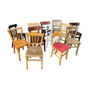lot de 12 chaises bistrot multicolore dépareillées vintage 1950