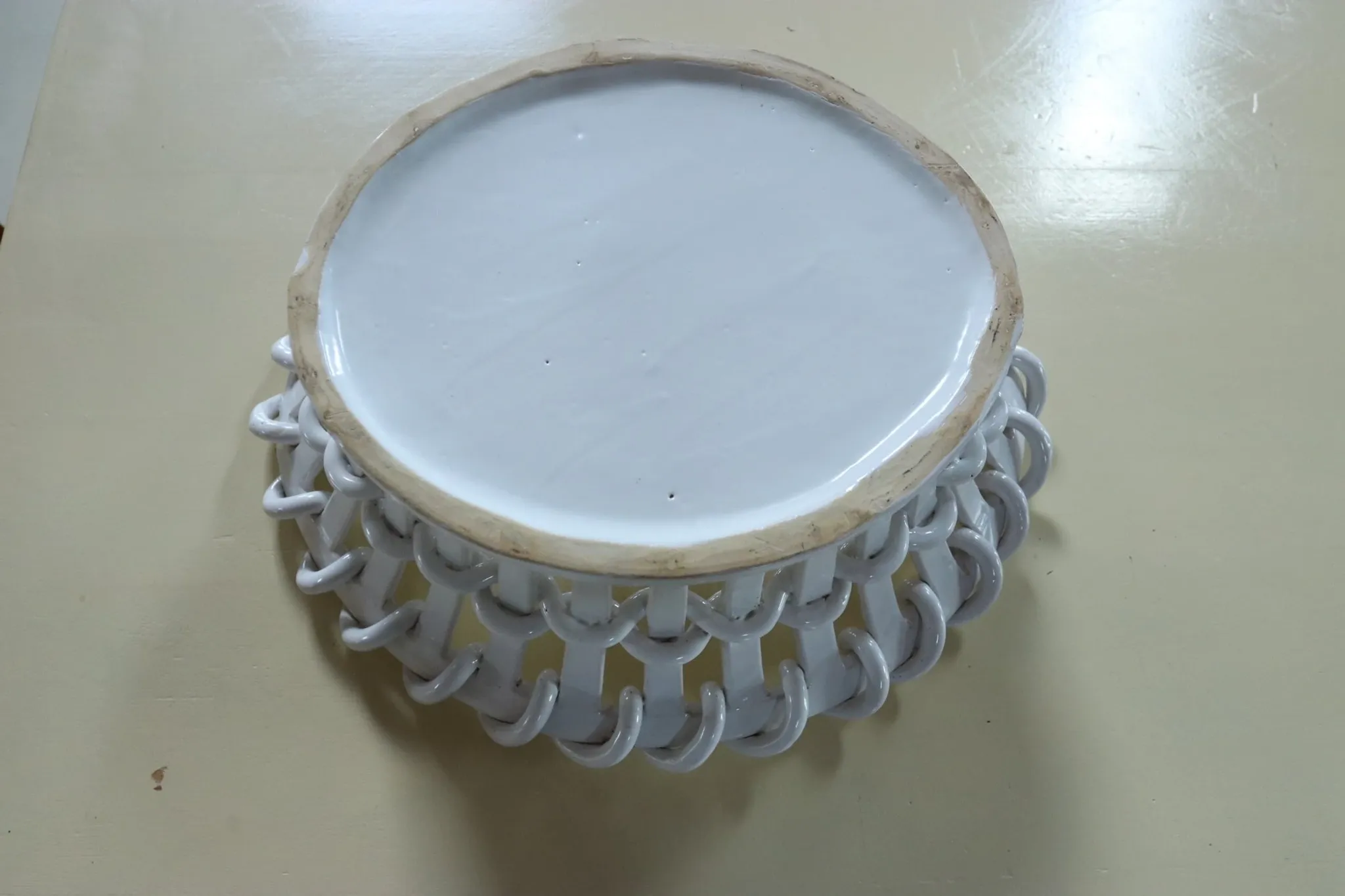 Woven white earthenware basket – attributed to Émile Tessier, Malicorne
