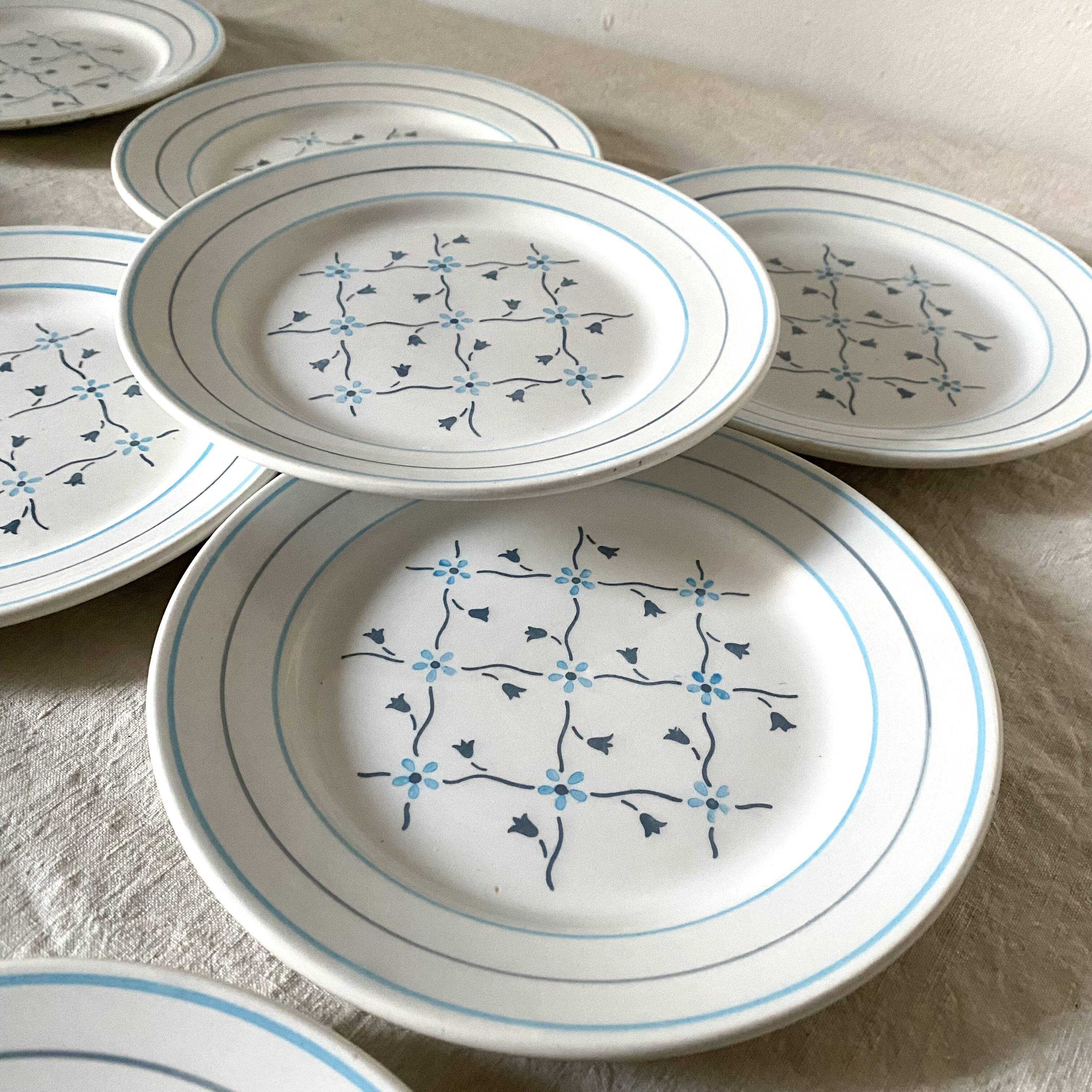 Lunéville dessert plates, flowers, Fontainebleau decor